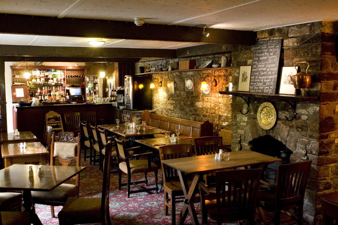 Fox And Pheasant Inn Armathwaite Extérieur photo